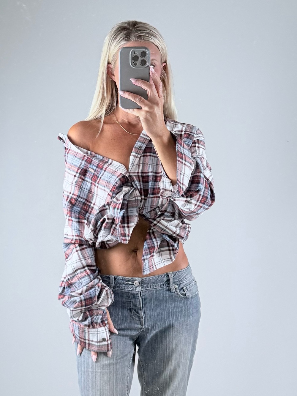Izod Plaid Flannel button down shirt